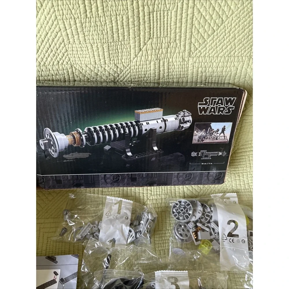 Lightsaber Building Block Set 145 Pieces C2468 Sci-Fi Display Model Unbranded